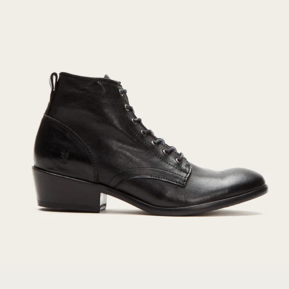 Frye Carson Lace Up Bootie Black 7 or 7.5 Excellent Condition with Box